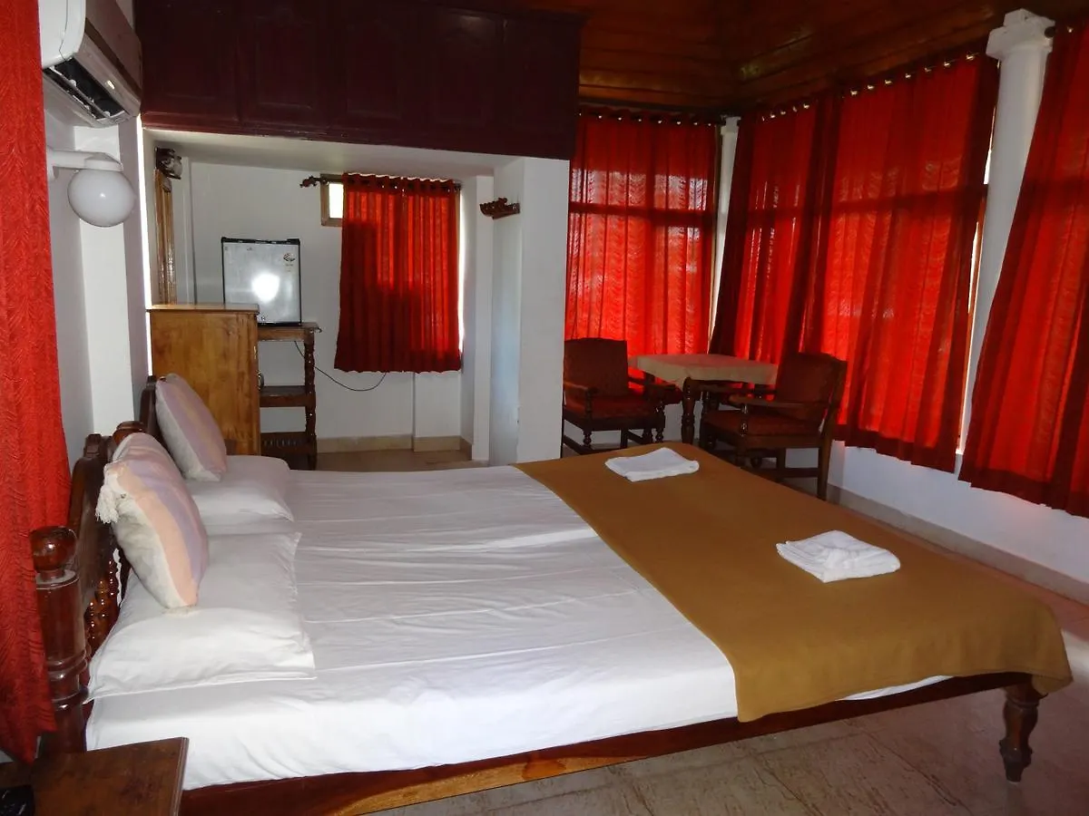**  Pozhiyoram Ayurveda Beach Resort Alappuzha 印度